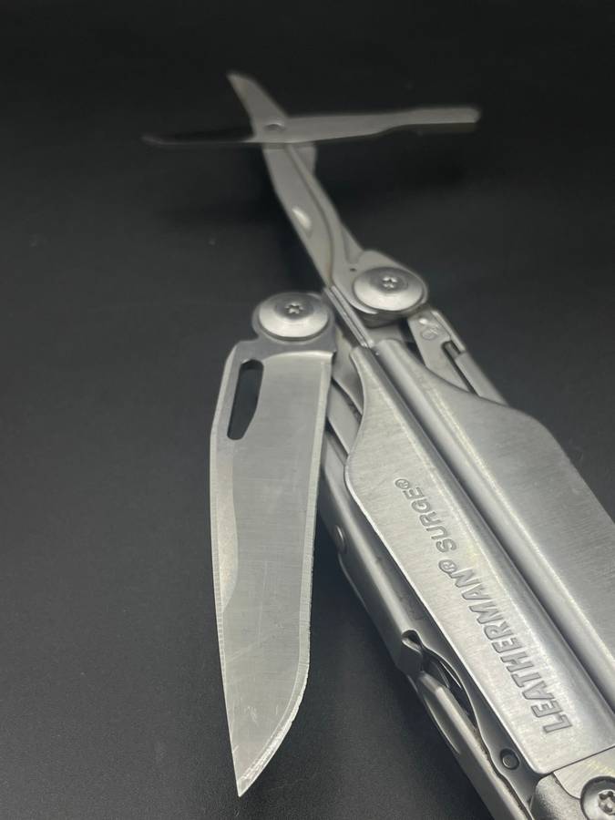 Leatherman Surge