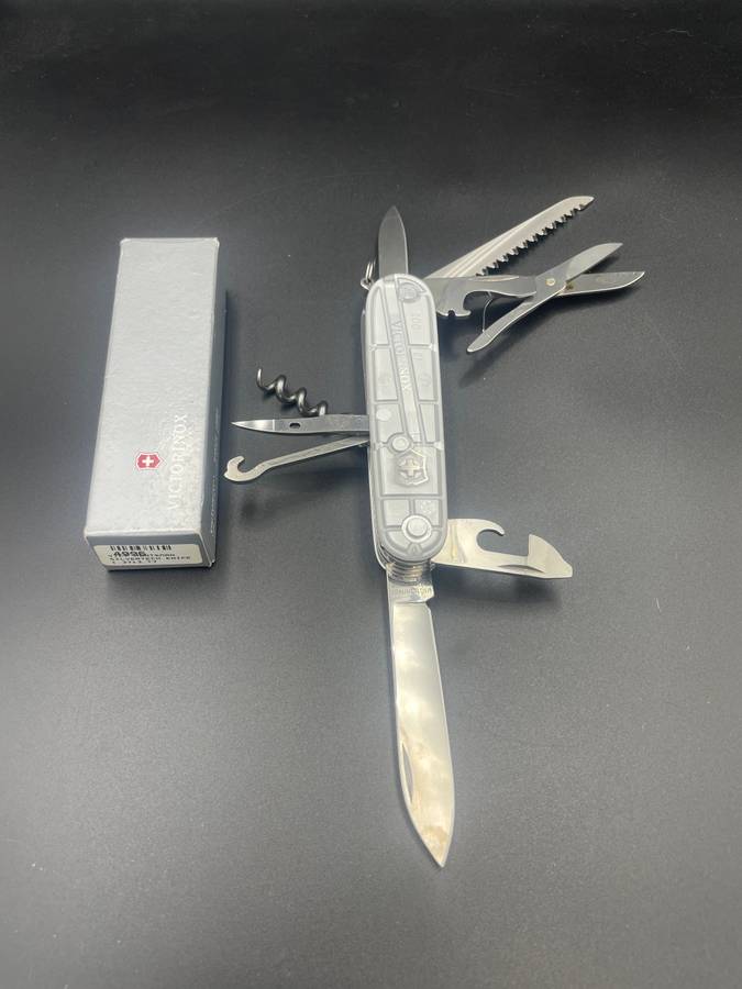 Victorinox Huntsman Silvertech Brand new in Box