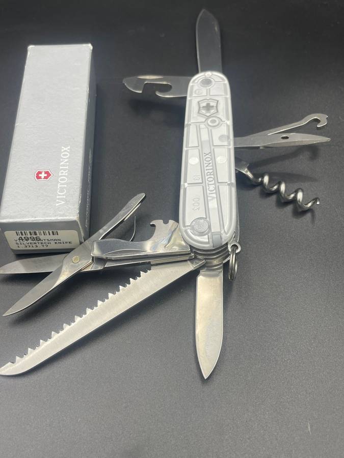 Victorinox Huntsman Silvertech Brand new in Box
