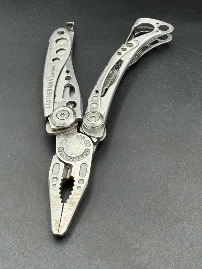Leatherman Skeletool