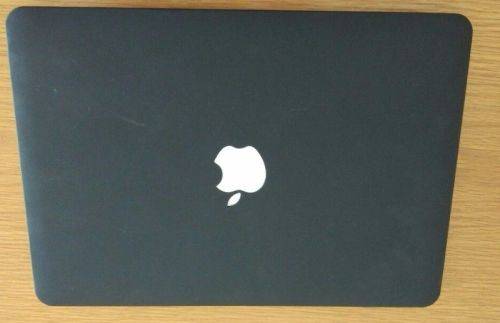 2015 Macbook Pro 13" - 8gb ram, 128gb SSD - not a scratch