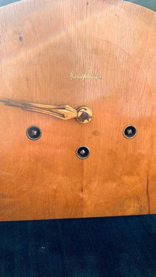 !!!CRAZY R1 START BEAUTIFUL YELLOW WOOD MANTLE CLOCK!!!