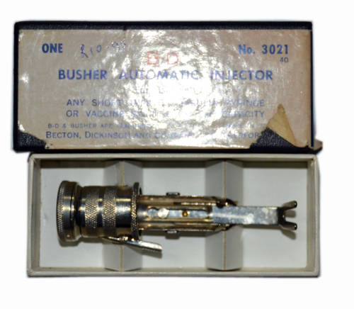 Busher Automatic Injector for use with vaccine syringe 1cc