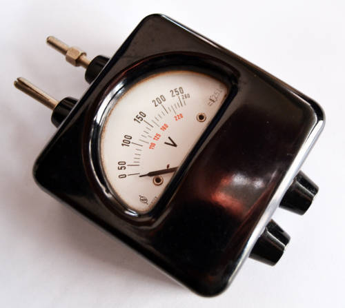 Neuberger Voltmeter Old