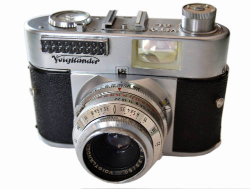 Voightlander Vito BL, Kodak Brownie, Vivitar Lightmeter