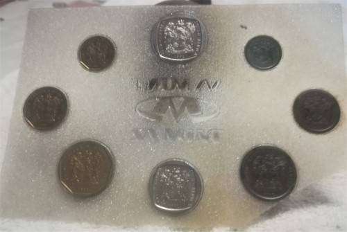 RSA 1992 UNC Mintpack - Slightly damaged on SAM cover (see photo) - All coins intact