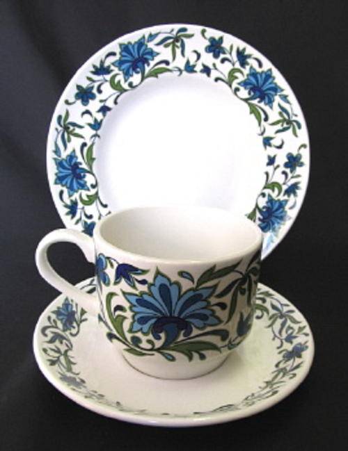 Midwinter tea trio, Spanish Garden pattern, Jessie Tait (2)