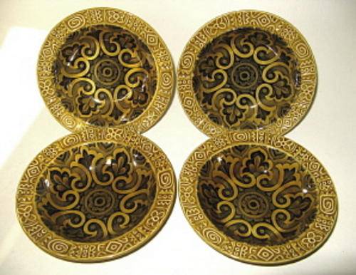 Set of four Royal Tudorware `Medallion` bowls