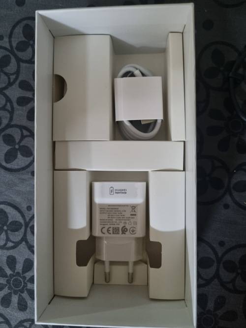 Huawei NOVA Y91 256gb 8gb Dual sim Moonlight silver new opened box