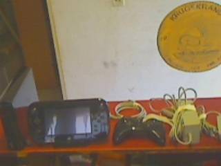 Wii U Complete with Wireless Control + Portable Screen and All Cables (RETAILS for R3000!!!)