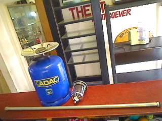 Cadac no 10 Cylinder + 100 CP Gas Lamp + Cooker + 1M Extention Pole (Collection Only !!!!!!)