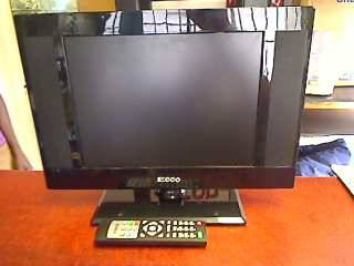Ecco 15 Inch LCD Tv + Remote