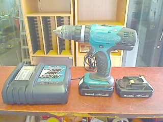 Makita 18 V Li-on Rechargeable Drill Kit Comes with 2 Batteries + Charger (DHP453)