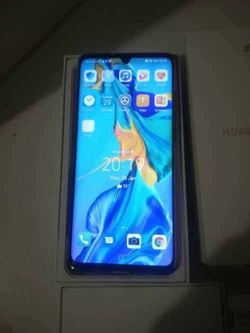 Huawei P30 Pro Single Sim ( 4 Months old ) under Huawei SA warranty LOCAL STOCK Open to all networks