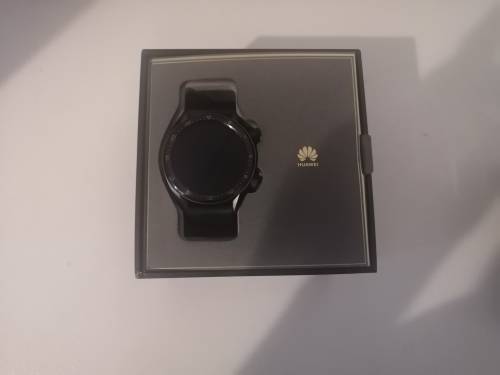 Huawei Watch GT (9.99/100) very clean watch