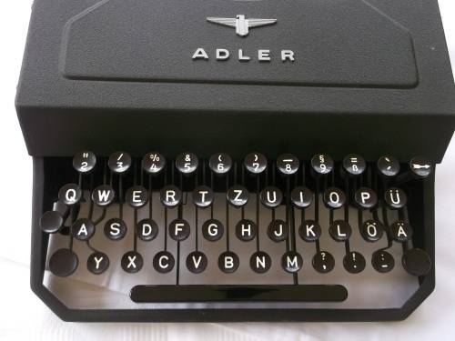(Typewriter) ADLER tikmasjien, versamelstuk in puik toestand.