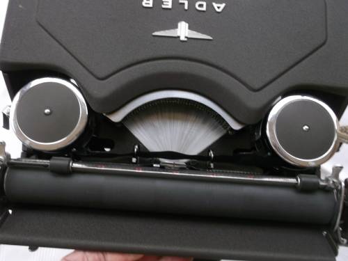 (Typewriter) ADLER tikmasjien, versamelstuk in puik toestand.