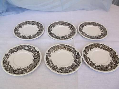 Set of six Villeroy & Boch saucers.