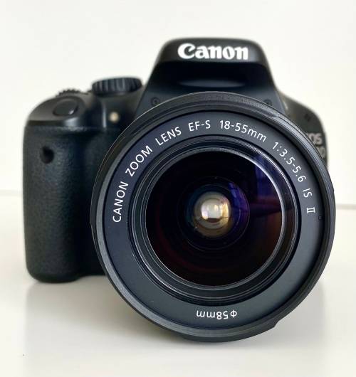 Canon EOS 550D + Canon EF-S 18-55mm lens