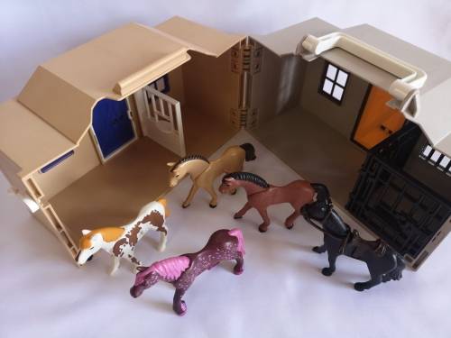 Playmobil Horse and Stable Set