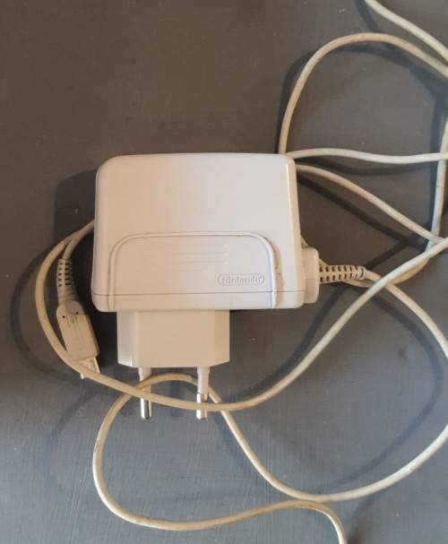 Nintendo DSi XL, Gaming Console With 10 Games