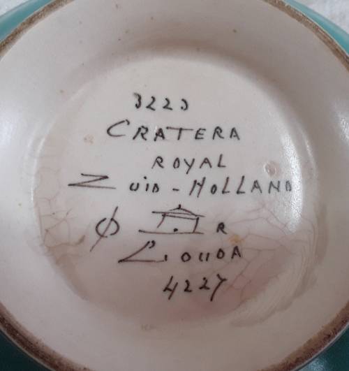 GOUDA    ''CRATERA''   BOWL