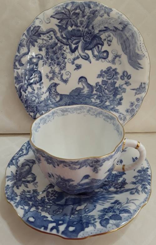 Royal Crown Derby - Trio
