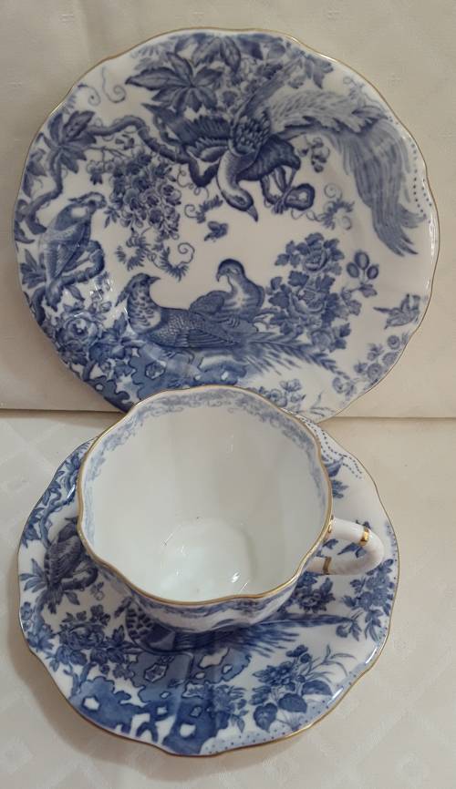 Royal Crown Derby - Trio