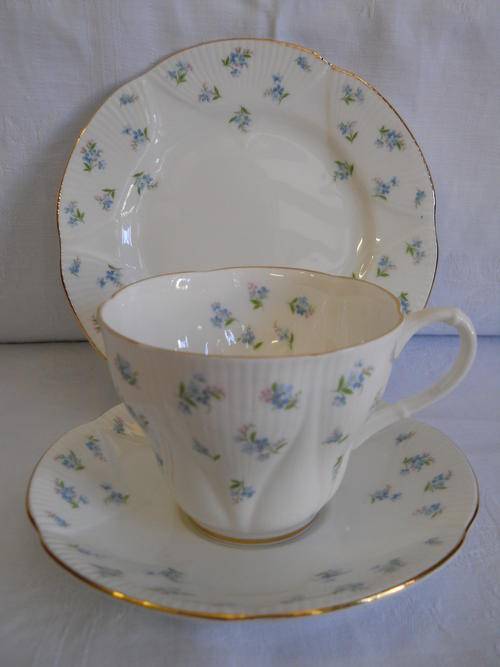 Royal Albert ' Blue Heaven' Trio.