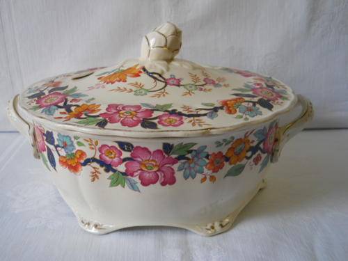 Marlborough  Serving dish  &  cover
