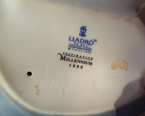Lladro  ``MILLENIUM``  Figure   -  RUDUCED