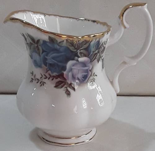 Royal Albert  ''Moonlight Rose''    Small  Milk Jug
