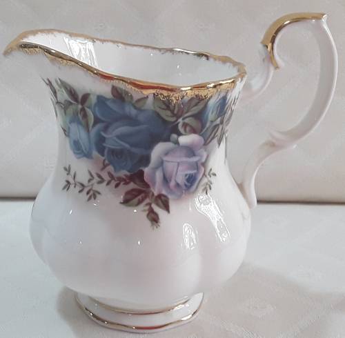Royal Albert  ''Moonlight Rose''    Small  Milk Jug