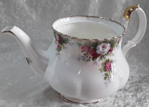 Royal Albert  ``Celebration``  Tea Pot