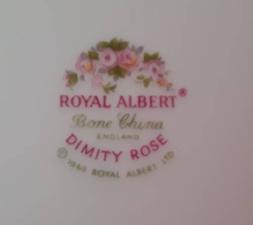 Royal Albert     ``DIMITY ROSE``    TRIO.