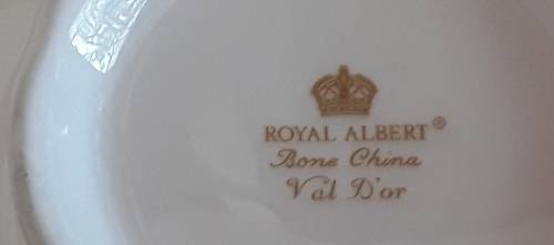 Royal Albert  ``VALD`OR``   Sugar  Bowl