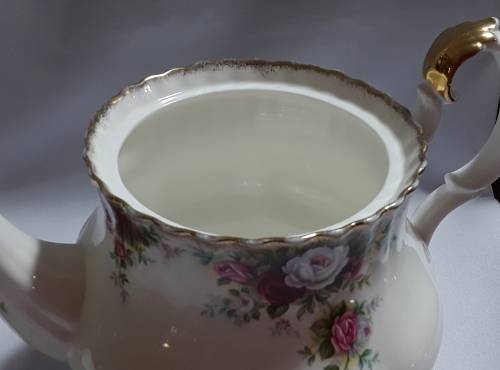 Royal Albert  ``Celebration``  Tea Pot