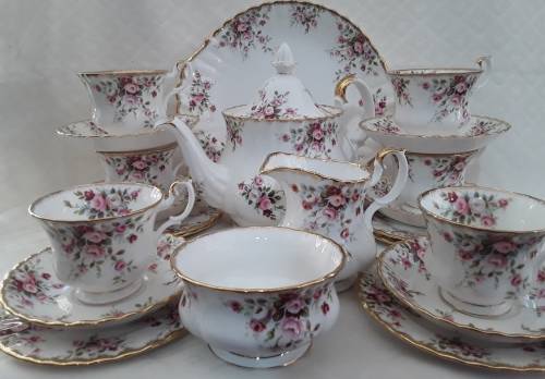Royal    Albert     ``COTTAGE  GARDEN``   23pc  Tea  Set