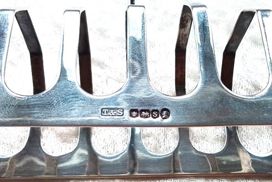 Sheffield 1935  -  6 Slice  -  Toast Rack