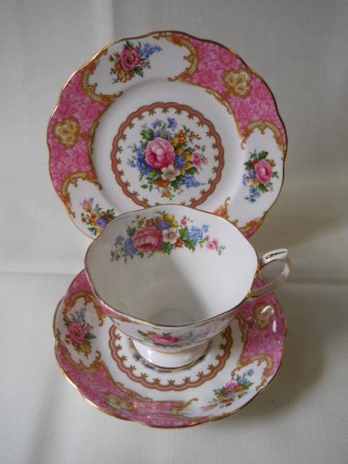 Royal Albert 'Lady Carlyle' Trio