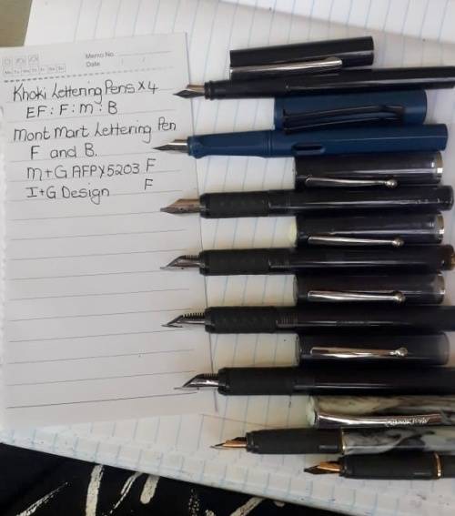 *CRAZY R1 START* Massive lot of collectible Fountain & Ball-Point pens with pen tray