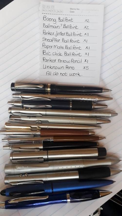 *CRAZY R1 START* Massive lot of collectible Fountain & Ball-Point pens with pen tray