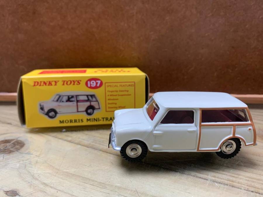 **R1 Auction**  DINKY TOYS Morris Mini-Traveller-China