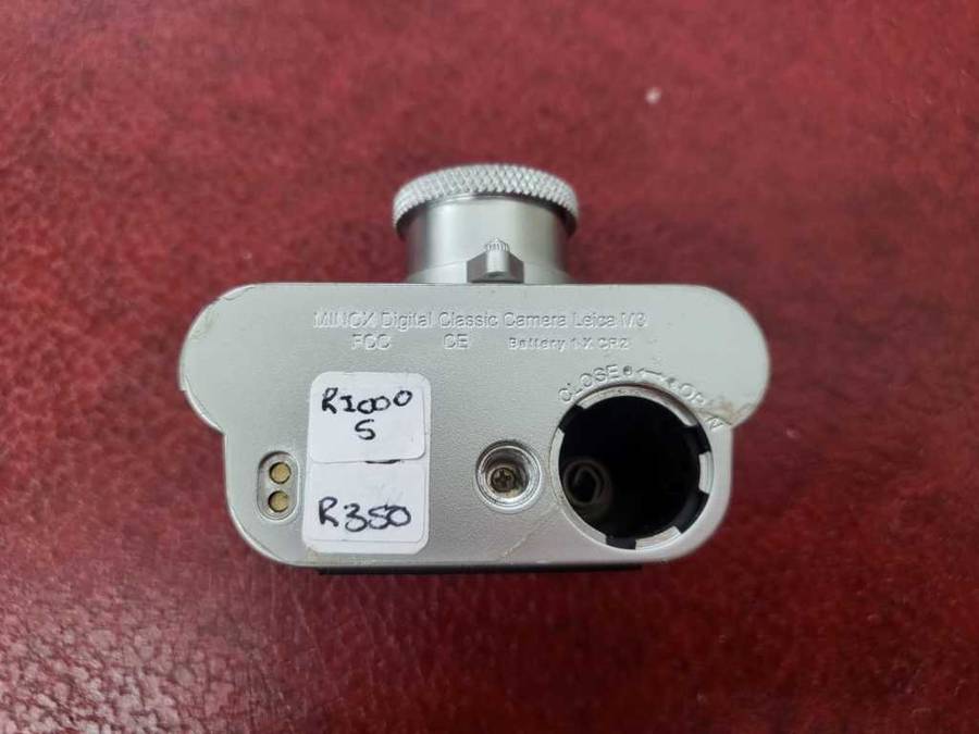 **R1 Auction**  Minox Digital Camera