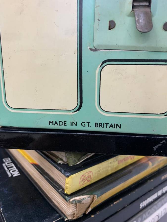 1950 Mettoy Stove Toy With Pots