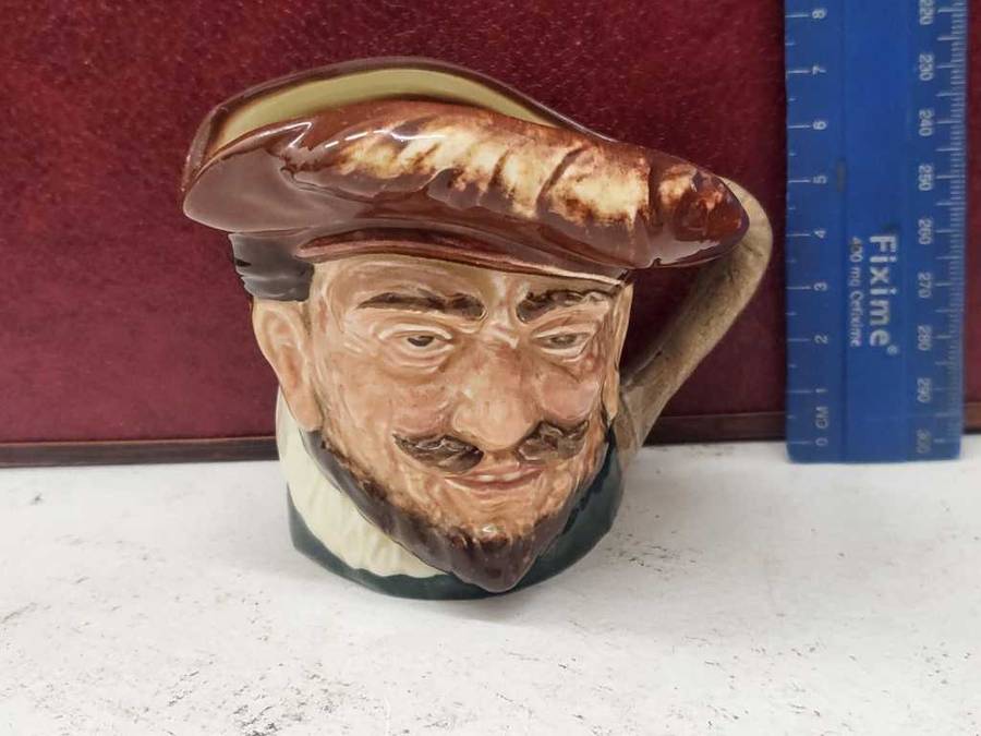 Royal Doulton Toby `Drake` Cup