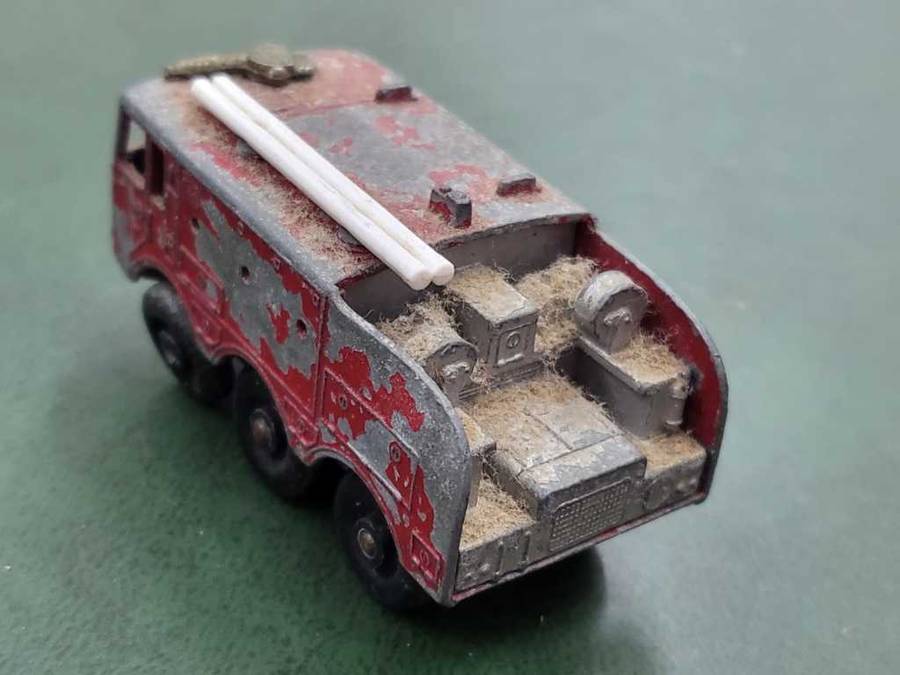 *R1 Auction* Lesney Matchbox no 63 `Foamite` Crash Tender &no 37 Cattle Truck