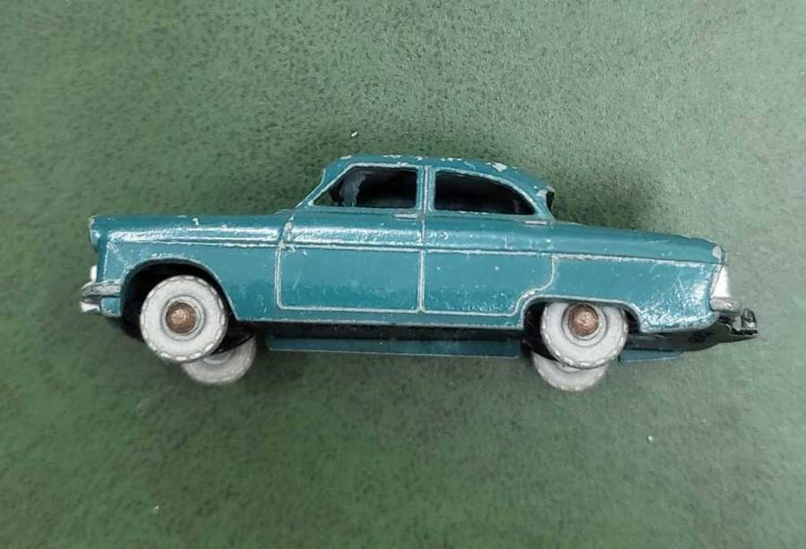 *R1 Auction* Lesney Matchbox no33 Ford Zodiac