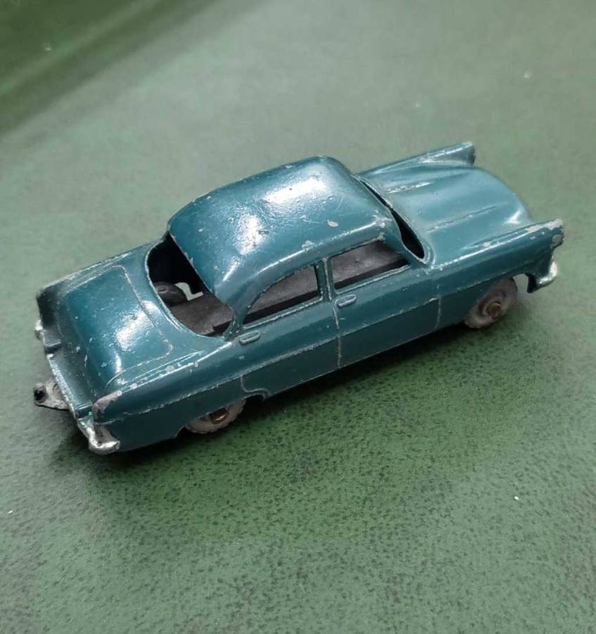 *R1 Auction* Lesney Matchbox no33 Ford Zodiac