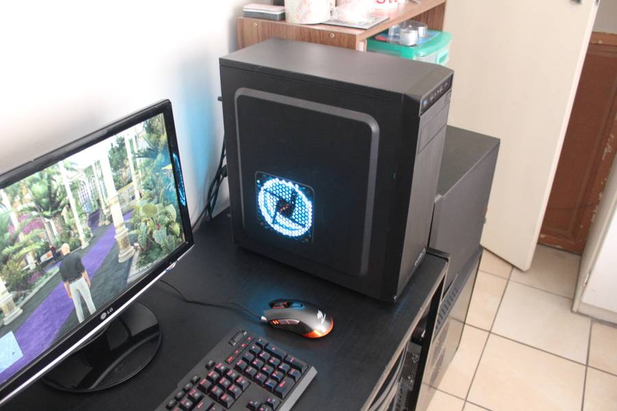 Great Value Gaming PC (i5 4570S, GTX 970 4GB, 8GB DDR3, 128GB SSD, 2TB HDD) Plays HD High Settings!